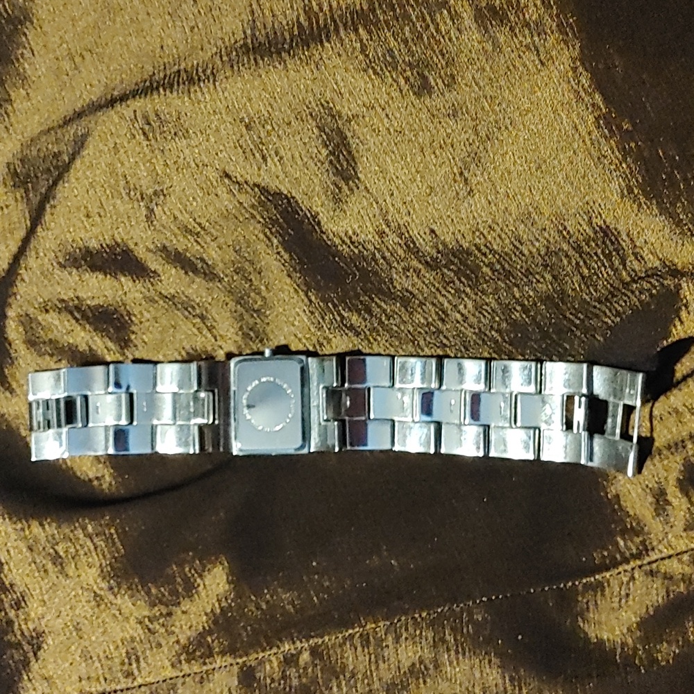 3/$25 Quartz Watch - Picture 4 of 5